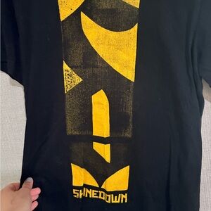 Shinedown concert tshirt